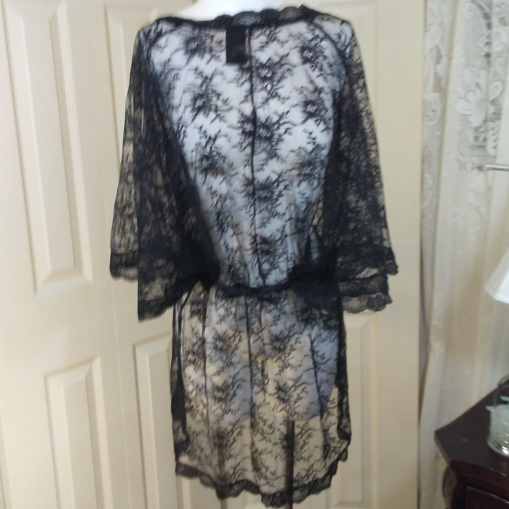 H&M Black Lace Short Robe - Picture 2 of 3